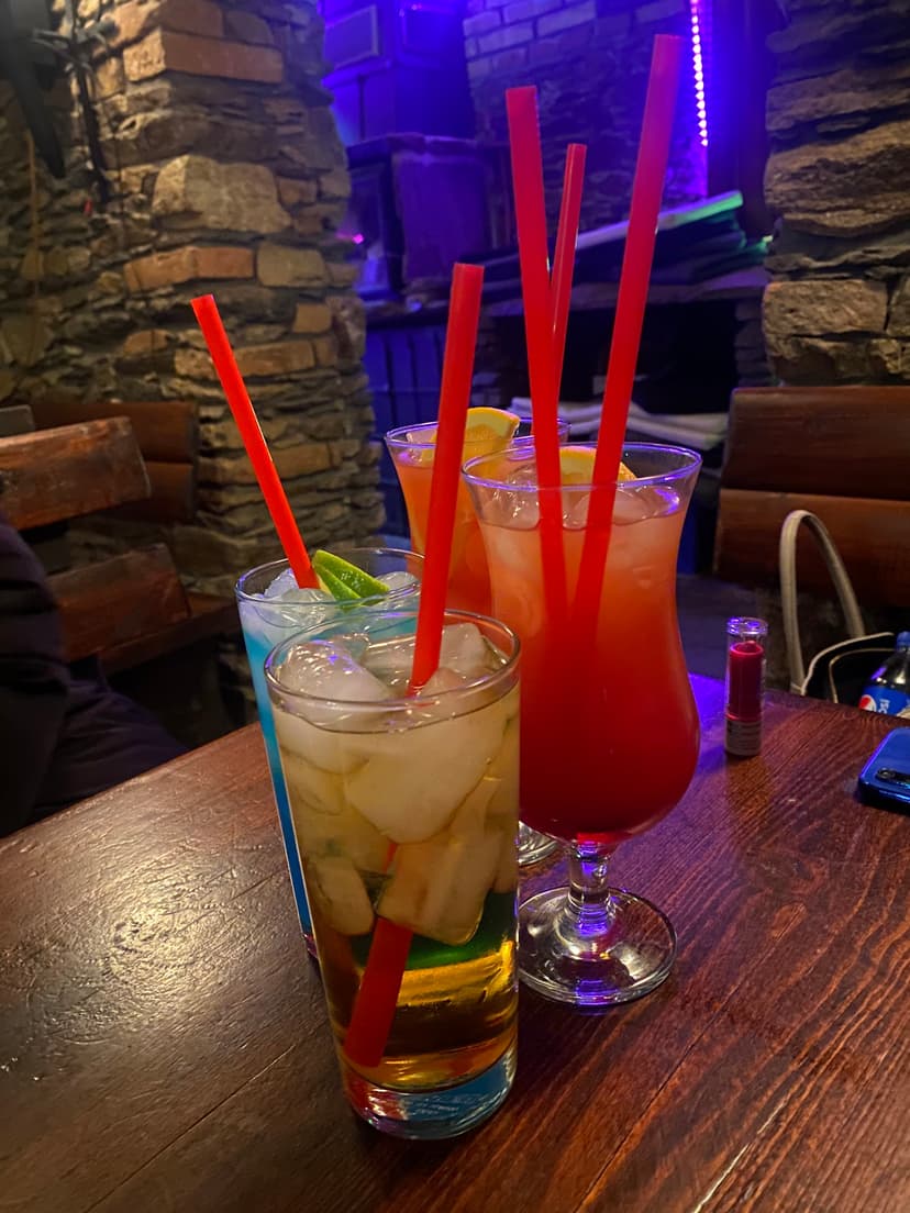 Alcatraz bar 5