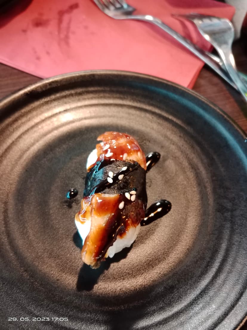 Anawa running sushi OC Forum 2
