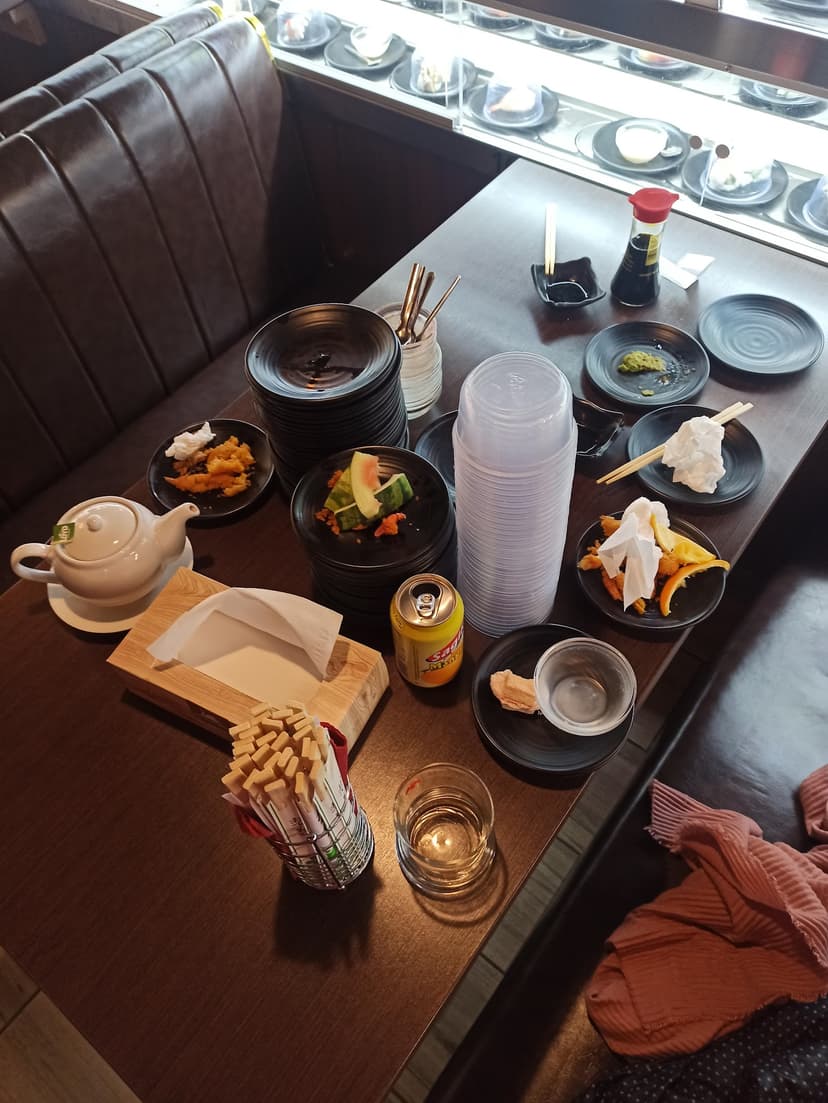 Anawa running sushi OC Forum 5