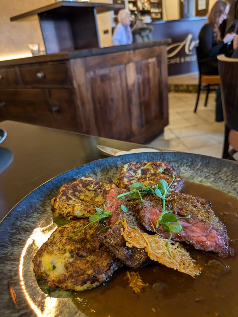 Arco Café&Restaurant 7