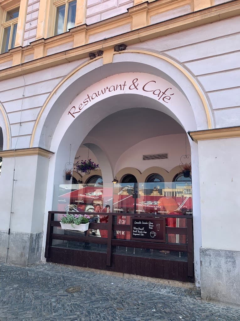 Arco Café&Restaurant 10
