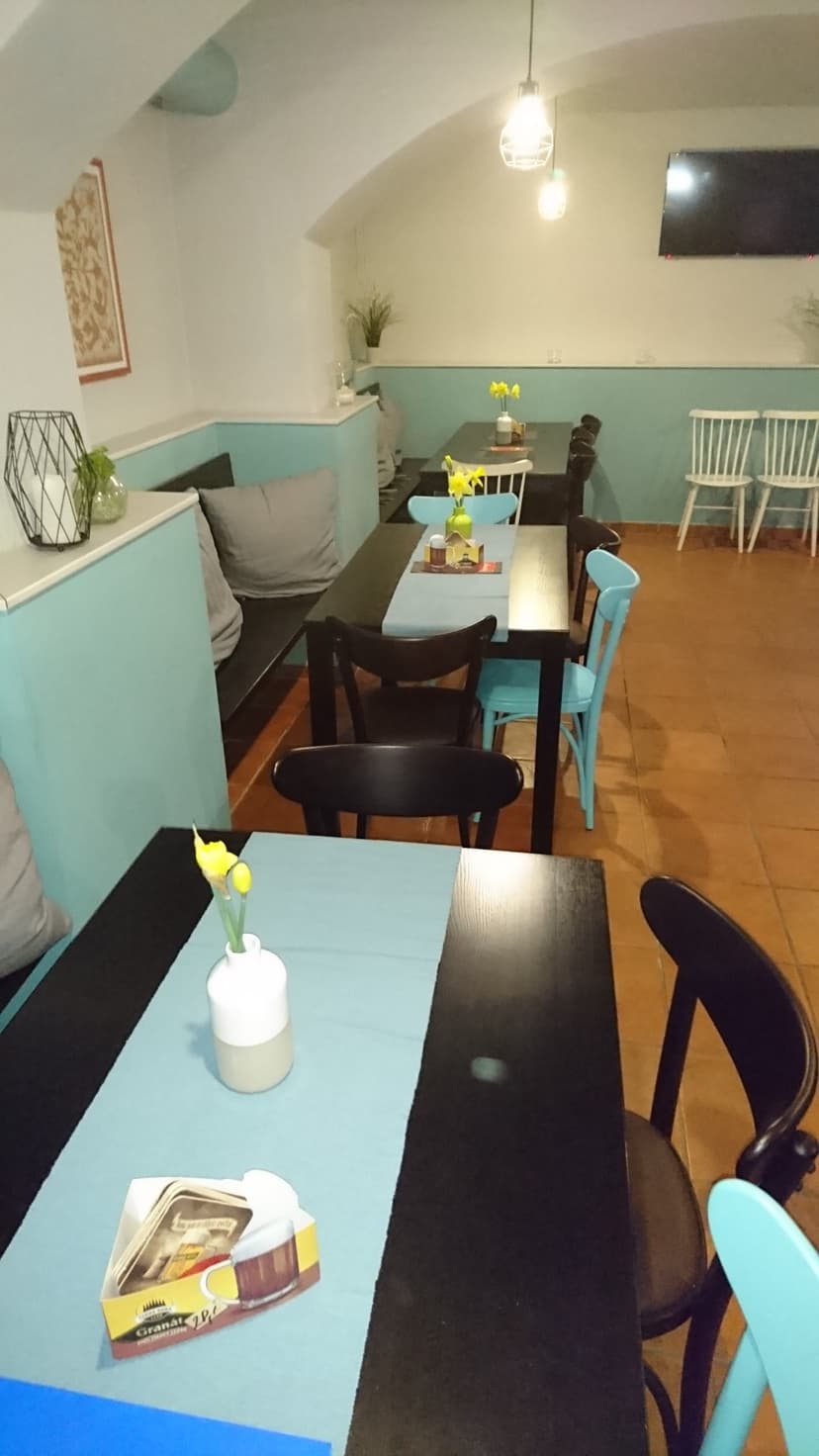 Bar Zlatý Jelen 6