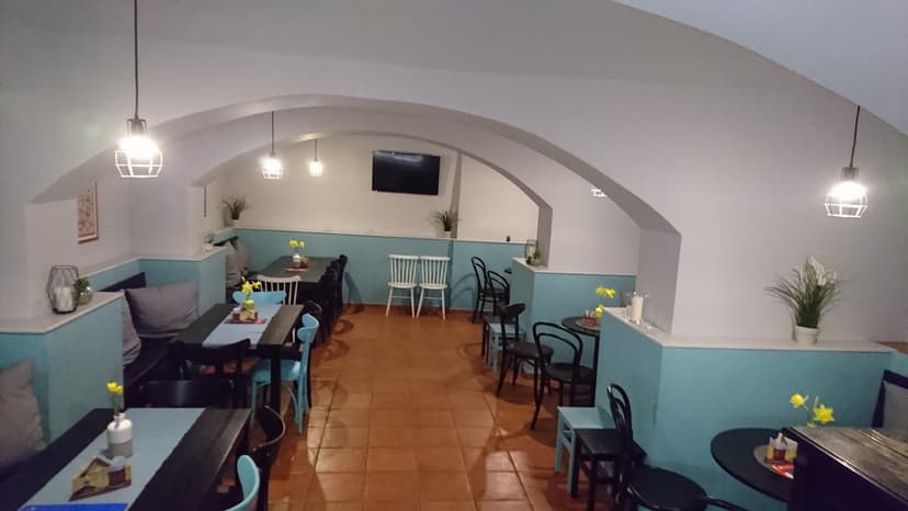 Bar Zlatý Jelen 10