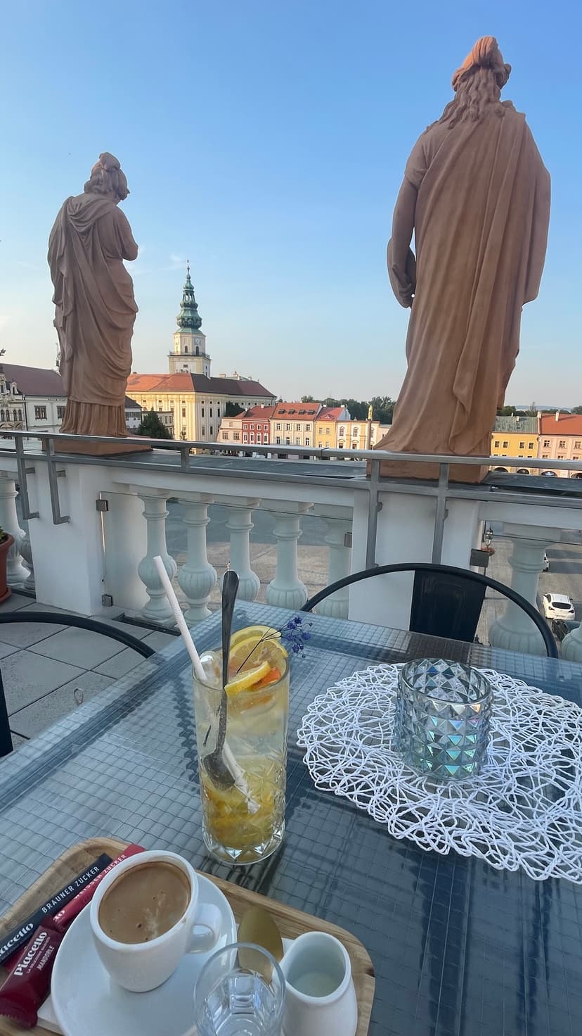 Bar&Terasa U Zlatého kohouta 3