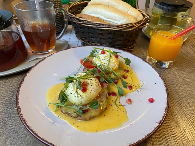 Cafe Demaris 4