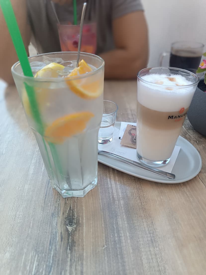 Cafe Demaris 2