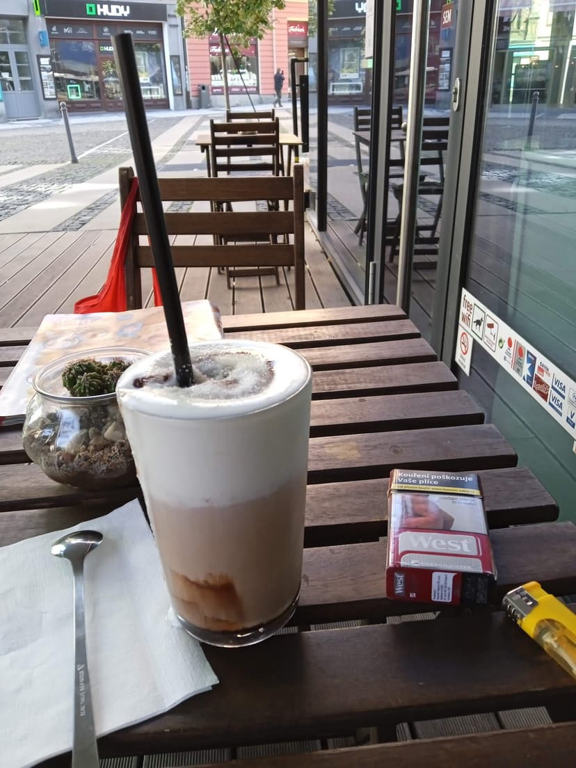Costa Coffee 5