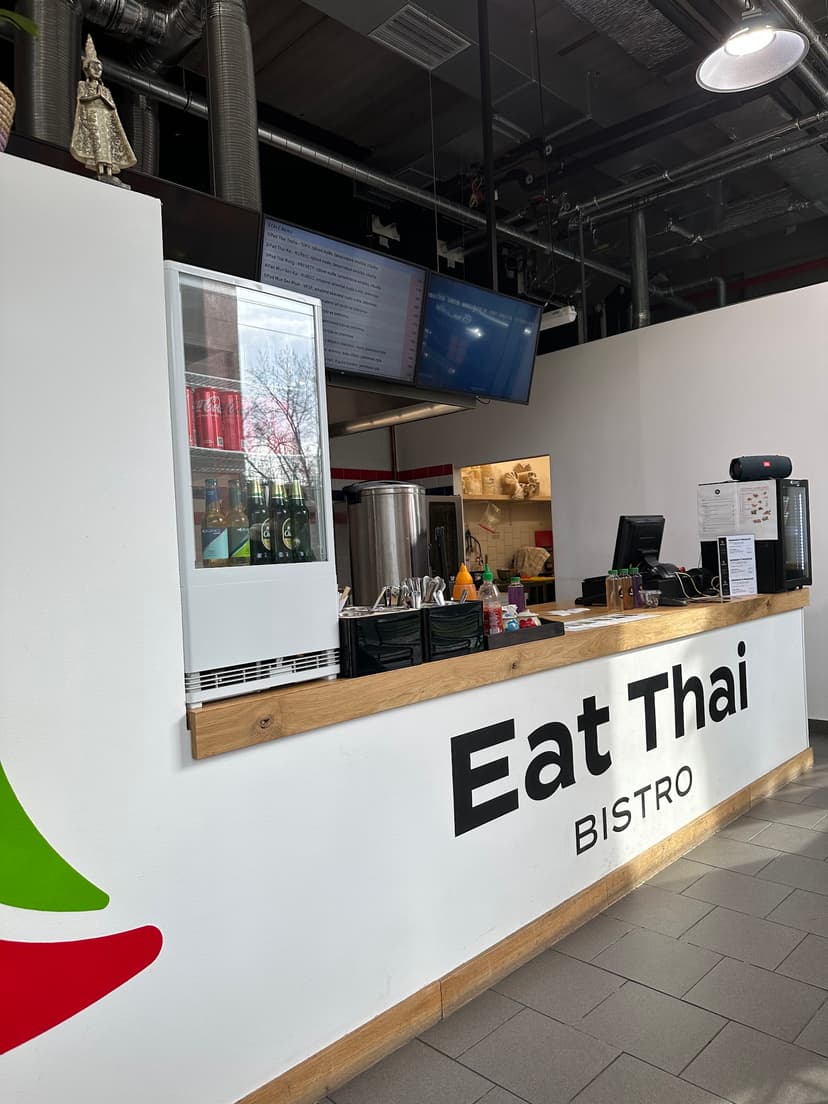 Eat Thai Bistro - Galerie Teplice 3