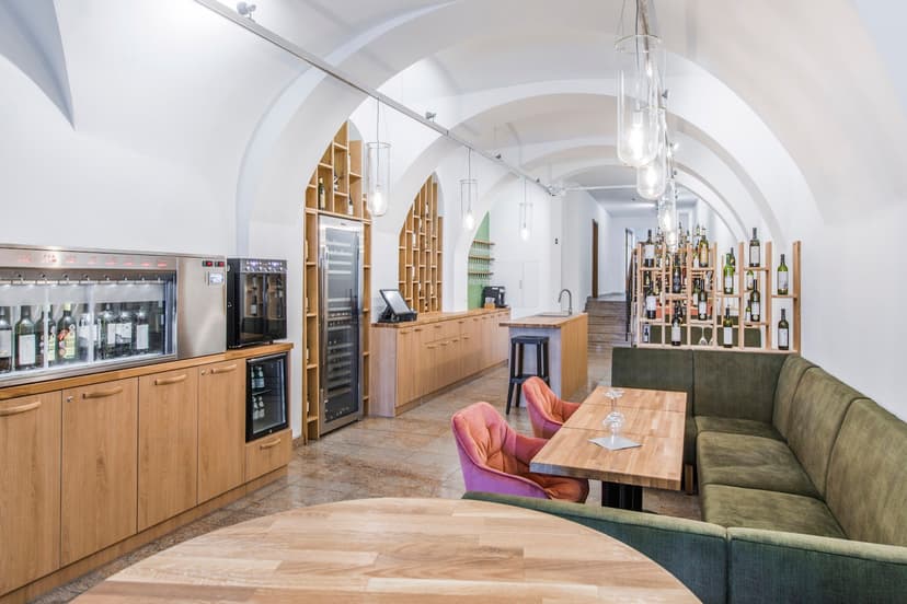 INVINO - Vinárna / Galerie vín Kroměříž 3