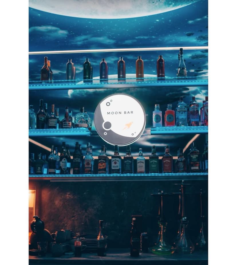 Moon Bar 9