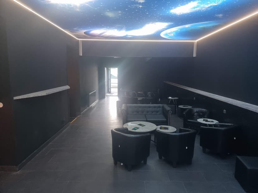 Moon Bar 5