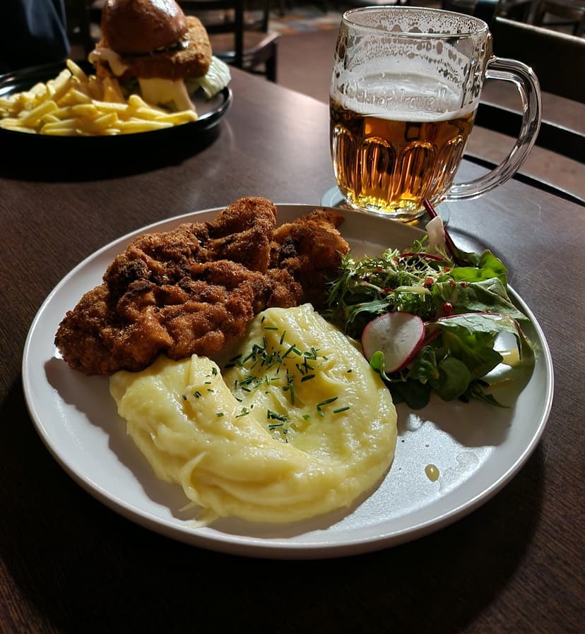 Plzeňský dvůr 10