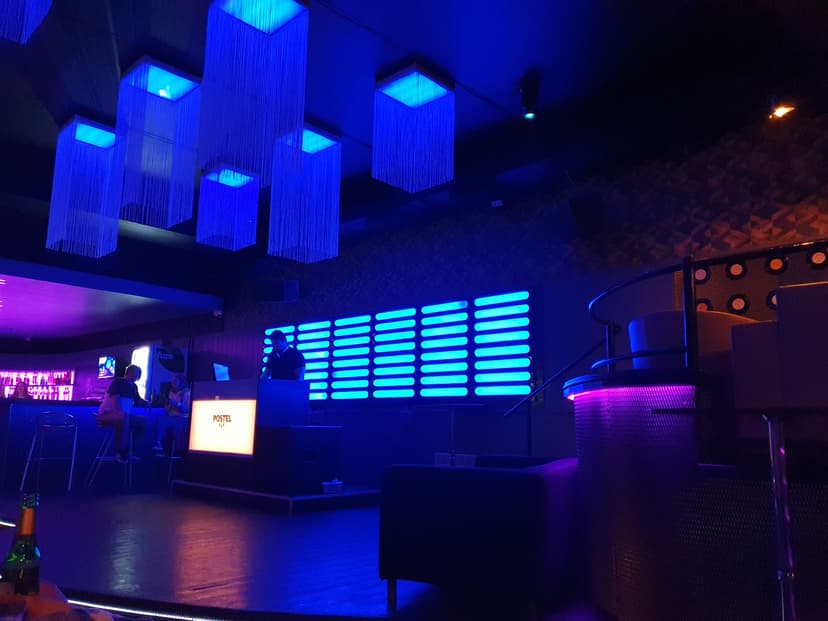 Postel Bar & Stage 2