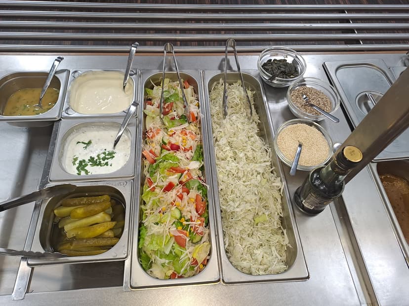 Samoobslužná restaurace Slávia 9