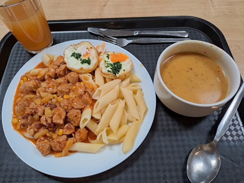 Samoobslužná restaurace Slávia 8