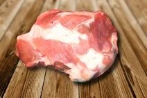 Maso vepřové, plec bez kosti, kolena a kůže, syrová (separovatelný tuk 5 %)