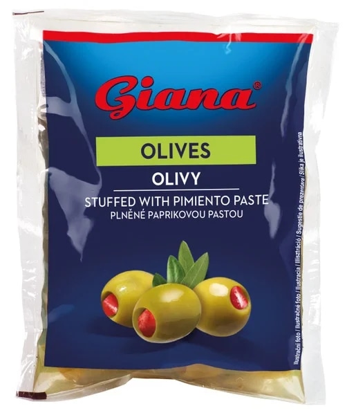 Giana Olivy plněné paprikovou pastou ve slaném nálevu