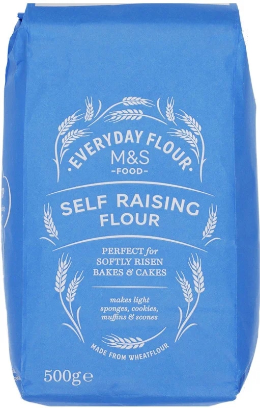 Marks & Spencer Hladká pšeničná mouka s kypřícím práškem