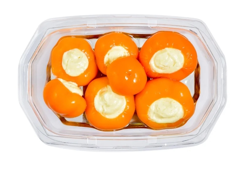 Table foods Žluté třešňové papričky plněné čerstvým sýrem