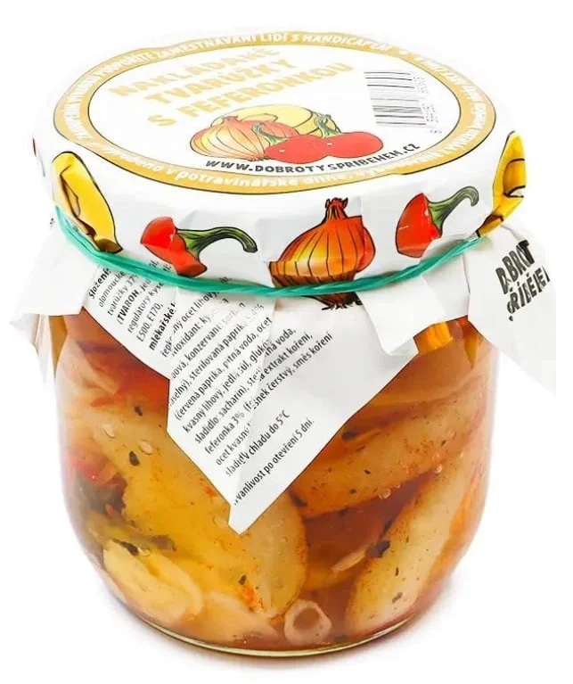 Dobroty s příběhem Nakládané tvarůžky s feferonkou