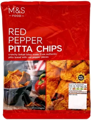 Marks & Spencer Pita chipsy s červenou paprikou ochucené chilli