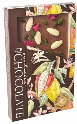 The Chocolate Formovaná mléčná čokoláda s mandlemi, pistáciemi a sušenými růžemi