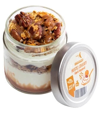 Rohlik.cz Hustej jogurt s müsli, karamelem a ořechy mini