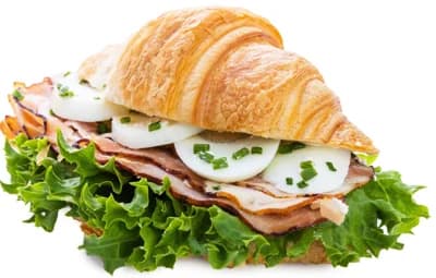 Pappudia Croissant máslový s vejcem, anglickou slaninou a pažitkou