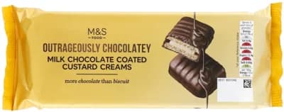 Marks & Spencer Sušenky s vanilkovou náplní v mléčné čokoládě