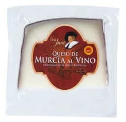 LAKTOIMPEX Kozí sýr ve víně tvrdý chlaz.