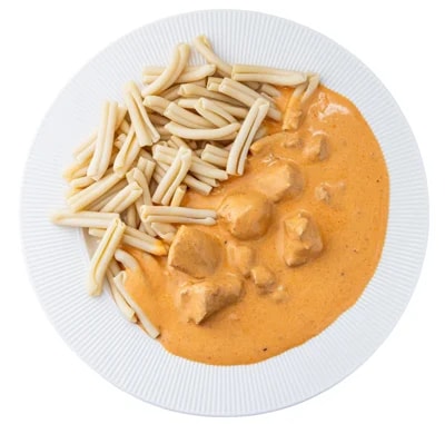 Rohlik.cz Kuřecí paprikáš s těstovinami