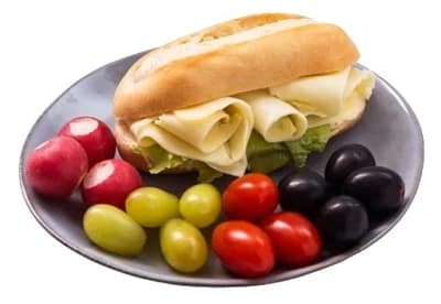 Svačinka se sýrem Mozzarella, ovocem a zeleninou