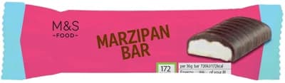 Marks & Spencer Tyčinka z hořké čokolády s marcipánovou náplní