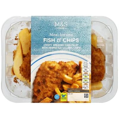 Marks & Spencer Filet z tresky obecné ve strouhance s bramborovými hranolky