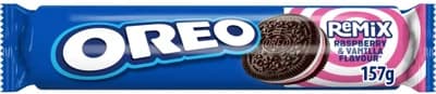 Oreo sušenky kakaové Remix s náplní s vanilkovou příchutí a malinovou příchutí