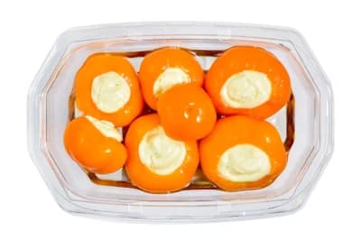 Table foods Žluté třešňové papričky plněné čerstvým sýrem