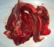 Maso dančí, na guláš