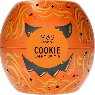 Marks & Spencer Mini křehké máslové sušenky ve svítící dýni