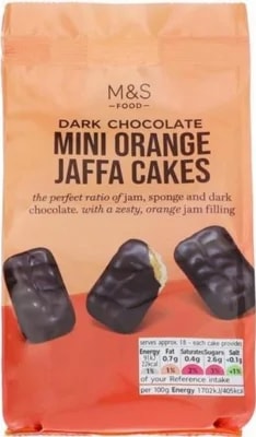 Marks & Spencer Mini piškoty s pomerančovou náplní polomáčené
