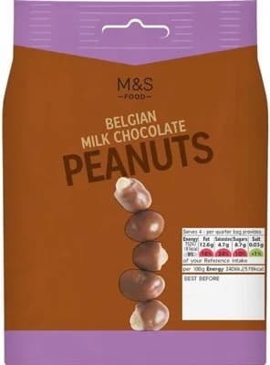 Marks & Spencer Arašídy v belgické mléčné čokoládě