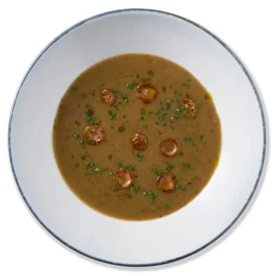 Cibule Bistro Čočková polévka se štýrským párkem