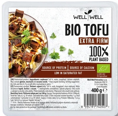 Well Well BIO tofu tvrdé v kelímku s vodou